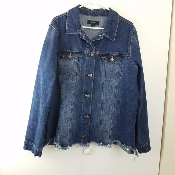 Forever 21 Jackets & Blazers - Forever 21 2x Denim Jean Jacket With Frayed Hem